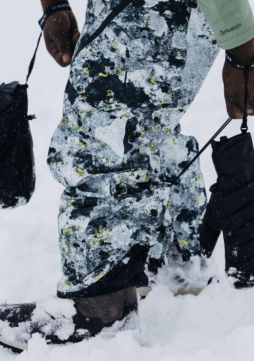Burton AK GORE-TEX Cyclic Pant 2023 - Image 12