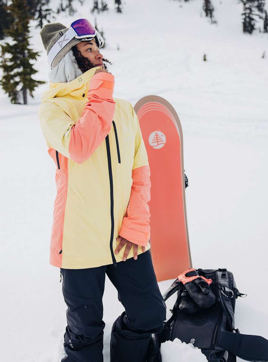 Burton Women's AK GORE-TEX Upshift 2-Layer Jacket 2024 - Image 22