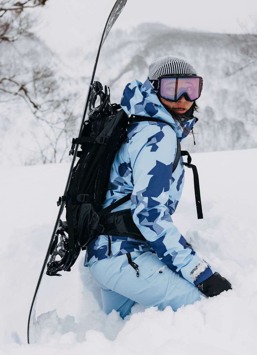 Burton Women's AK GORE-TEX Upshift 2-Layer Jacket 2024 - Image 26