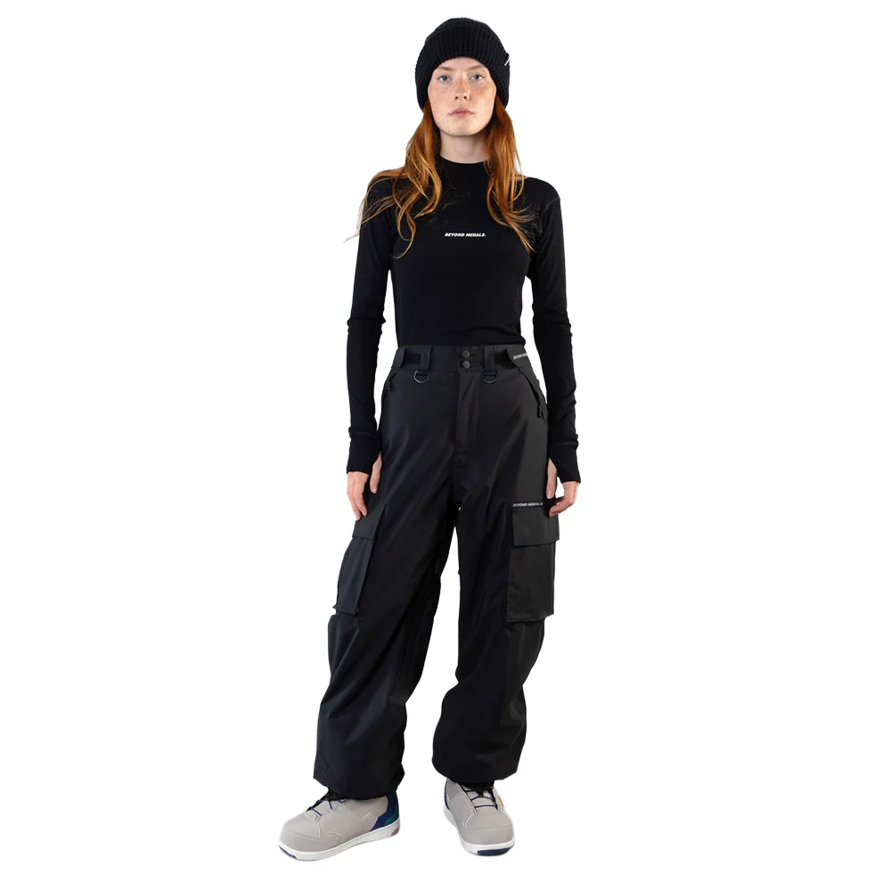 Beyond Medals Cargo 2L Pants 2026 - Image 4
