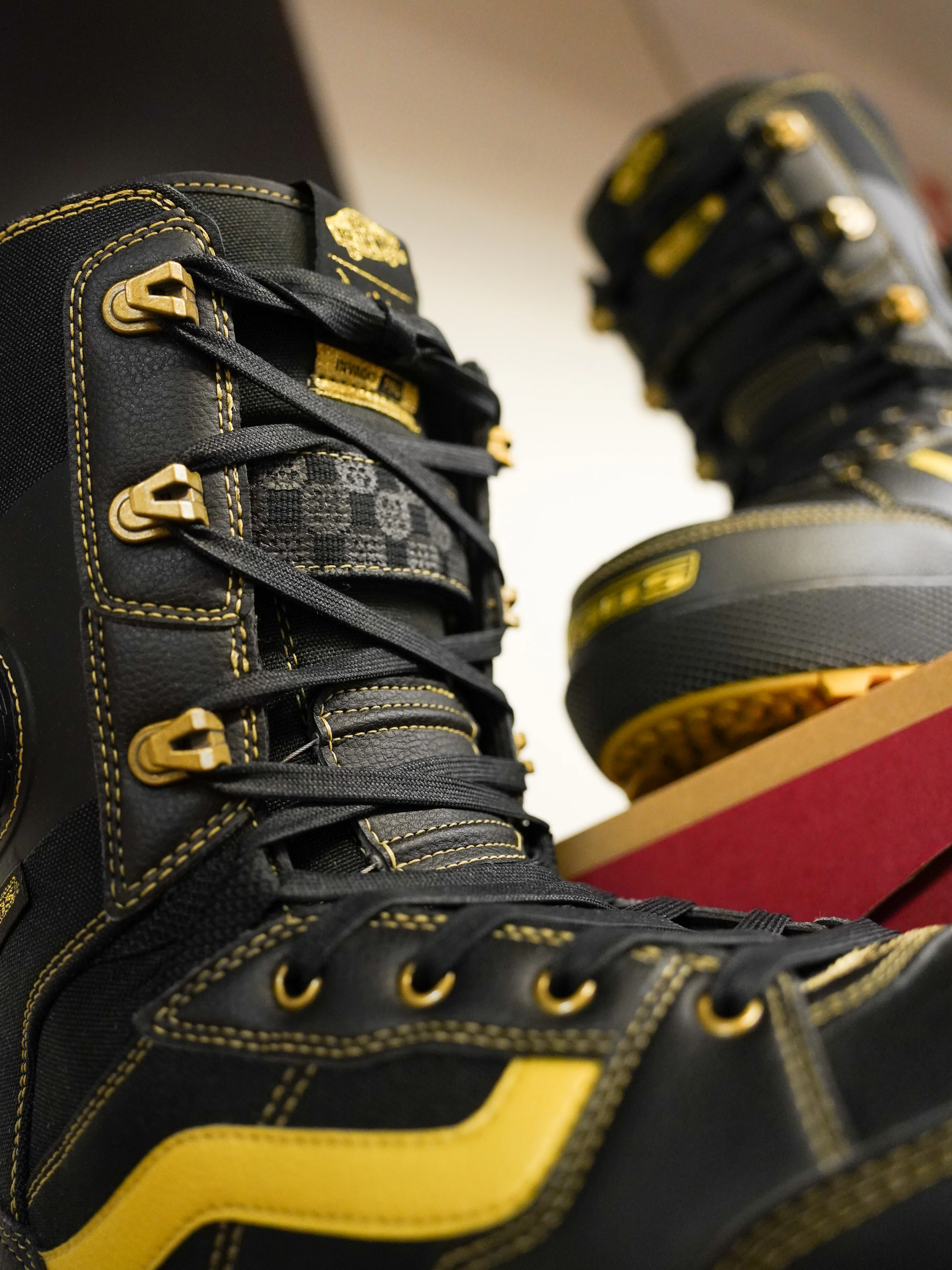 Vans Invado Pro Limited Edition Snowboard Boots 2026 - Image 9