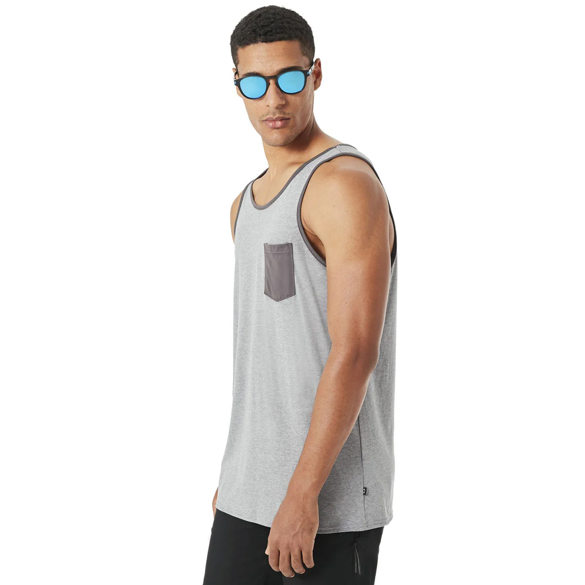 Oakley Men's 50/50 Pocket Tank Top 2018 - Image 9