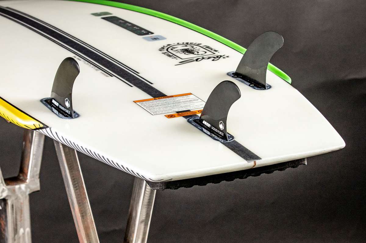Liquid Force Sting Wakesurf Board 2022 - Image 4