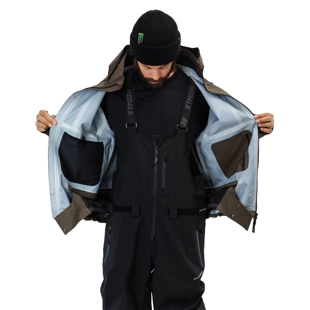 Beyond Medals Shell Tech Jacket 3L 2026 - Image 4