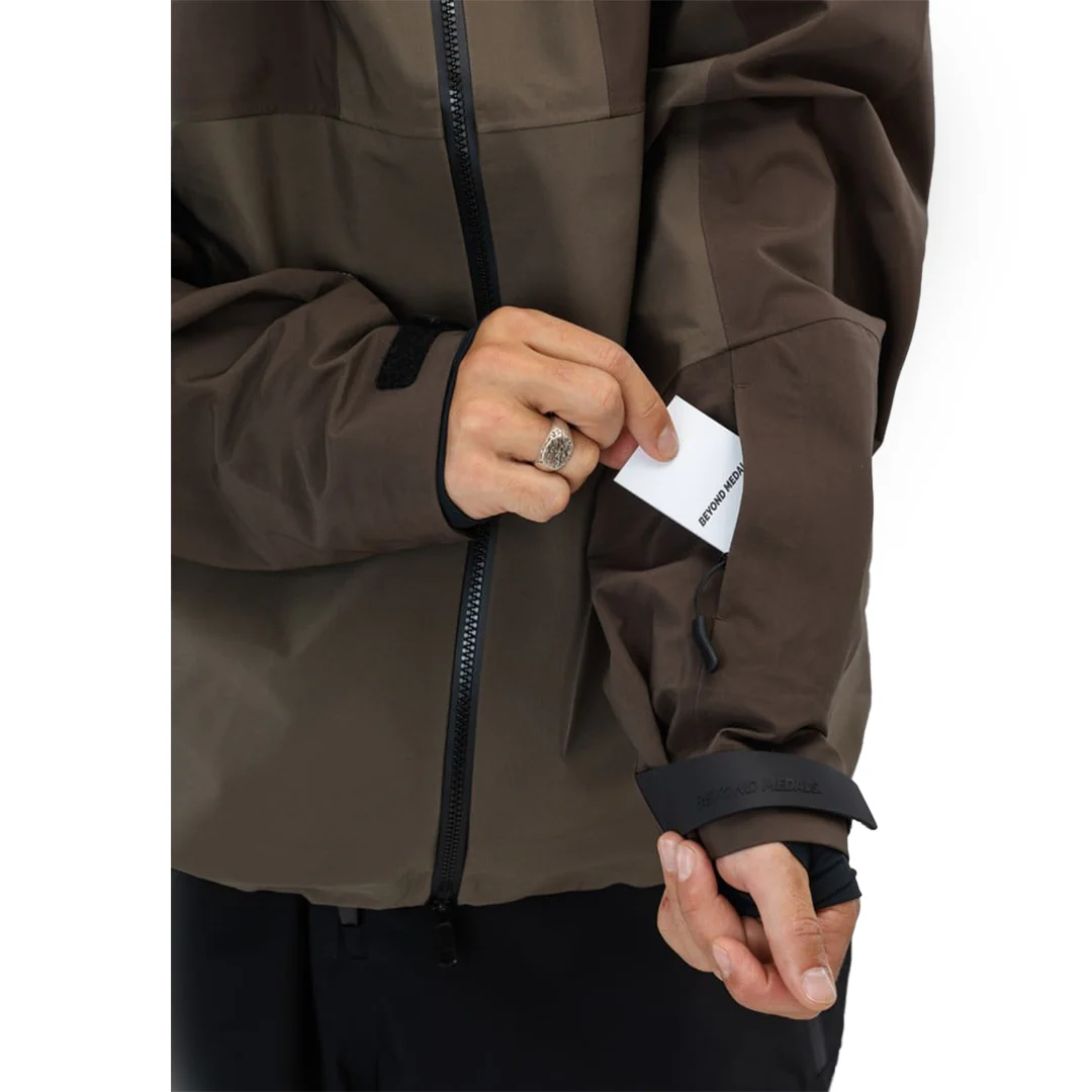 Beyond Medals Shell Tech Jacket 3L 2026 - Image 9