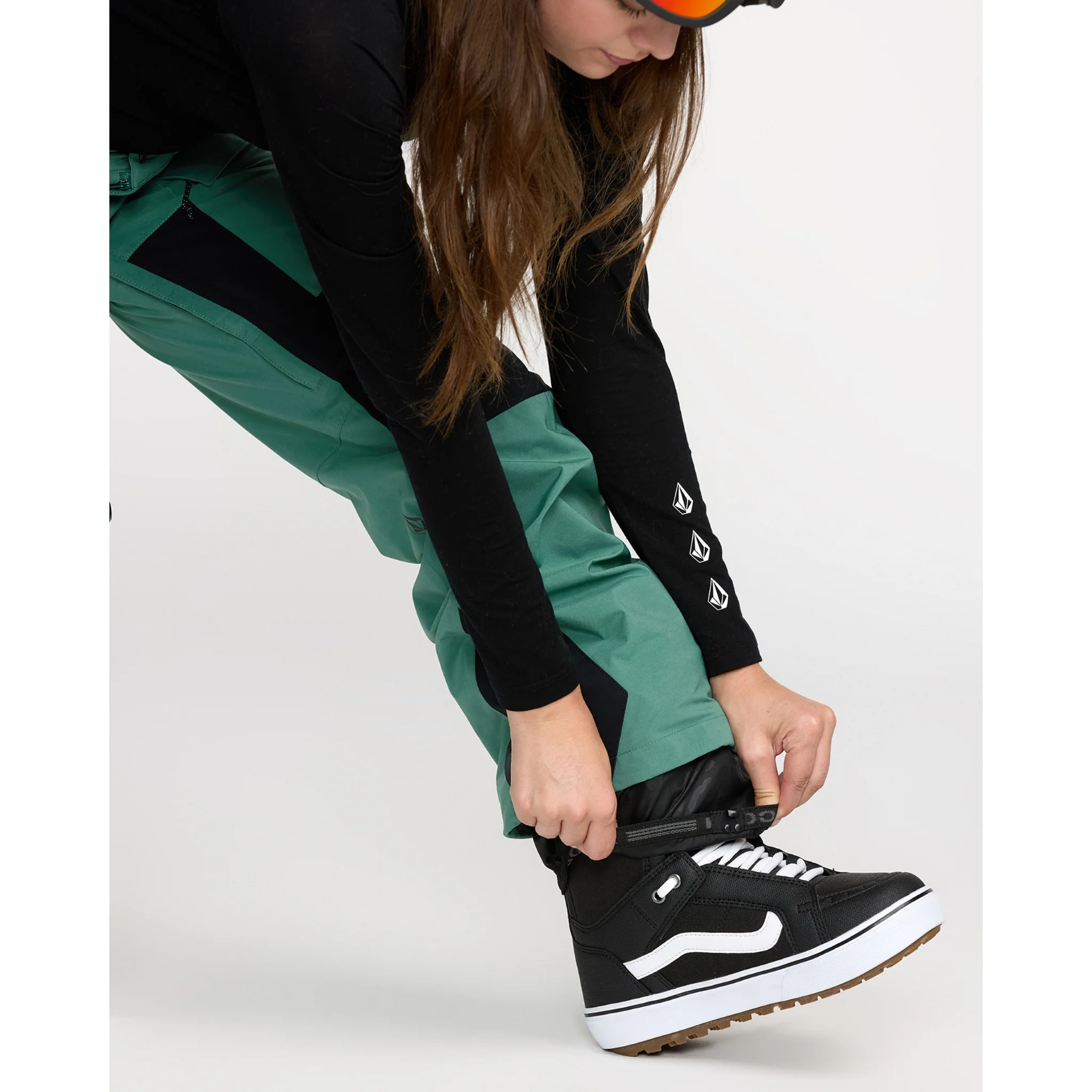 Volcom Women's V.CO AT Stretch Gore-Tex Pants 2026 - Image 4