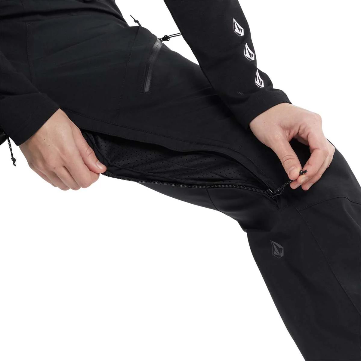Volcom Women's Elm Stretch GORE-TEX Bib Pant 2024 - Image 22