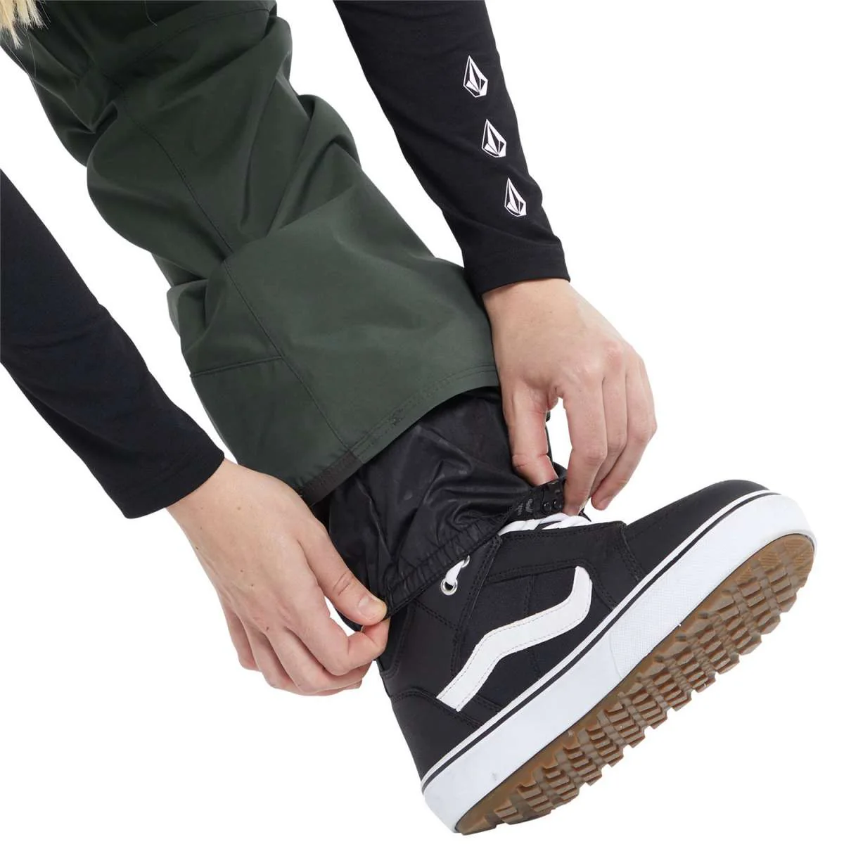 Volcom Women's Elm Stretch GORE-TEX Bib Pant 2024 - Image 40